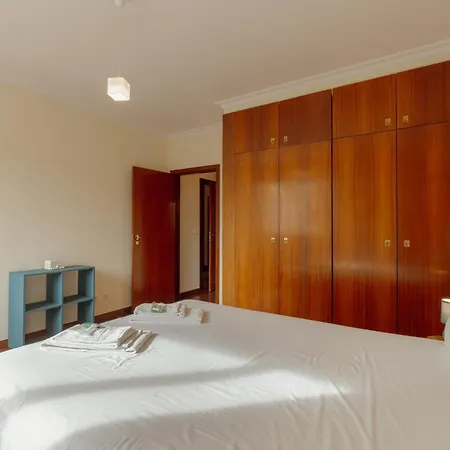 Botanic Garden Terrace By Vacationy